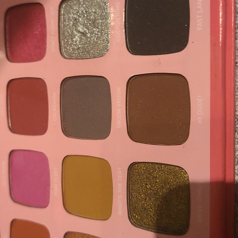 MORPHE JEFFREE STAR - Picture 5 of 7